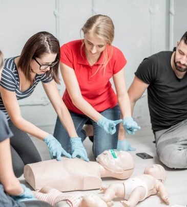 Spletni tečaj prve pomoči za voznike in navtike